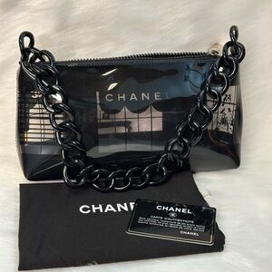 CHANEL Shoulder Bag